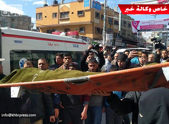 بالفيديو والصور: بحالة من الغضب.. جماهير رفح تُشيّع جثامين أطفال عائلة "أبو ضباع"