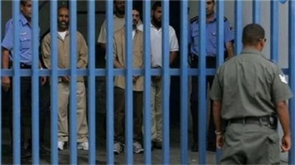 غداً: 46 أسيراً يشرعون بإضراب مفتوح عن الطعام في عتصيون