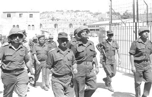 القصة الكاملة لـ «ضم» القدس الشرقية وتوسيع حدودها في العام 1967