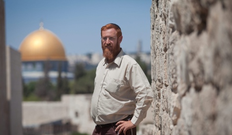 غليك ينادي بضرورة أن تكون الحرب بلا هوادة ضد الفلسطينيين
