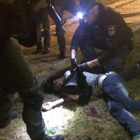 بالفيديو والصور ..الاحتلال يعدم شابين في القدس بزعم تنفيذهما عملية اطلاق نار