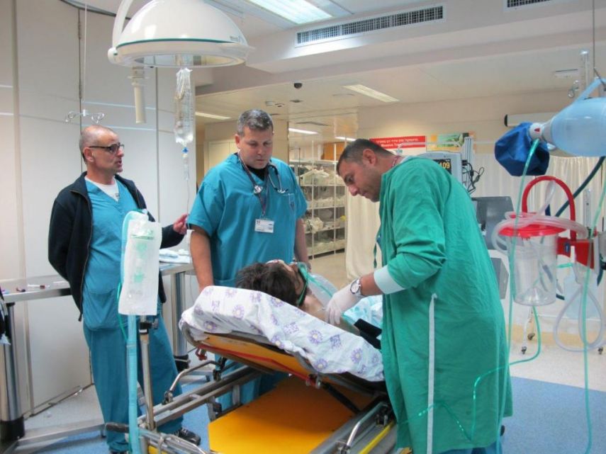 خطة لإقامة مستشفى تفصل المصابين الفلسطينيين عن المرضى الصهاينة