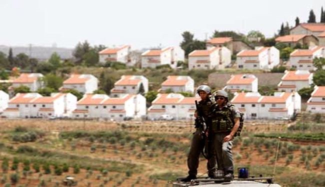 يرتب الاستيطان وفق القانون