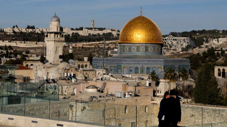 صحيفة عبرية: الإسرائيليون أول من سيدفع الثمن