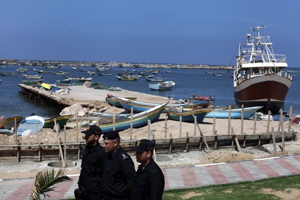 وزارة الداخلية تعلن إغلاق "ميناء غزة" لثلاثة أيام