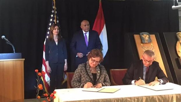 بالصور: مصر تسترد 4 قطع أثرية مهربة من أميركا