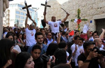 ممثلو طوائف مسيحية في القدس في زيارة تضامنية للأوقاف ضد قرار منع الأذان