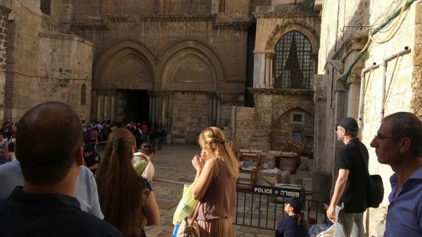 سقوط جزء من سقف كنيسة القيامة بمدينة القدس 
