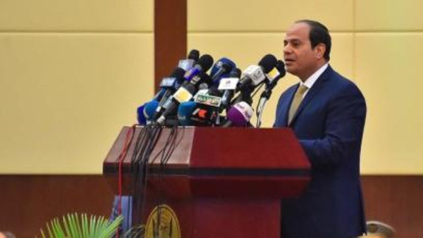 السيسي: تشكيل لجنة لدراسة مقترحات تعديل قانون التظاهر