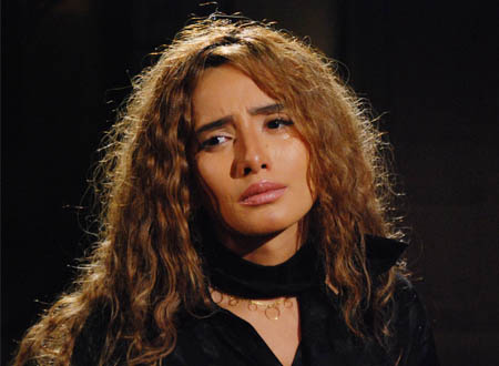 زينة طريحة الفراش وتطلب من جمهورها الدعاء