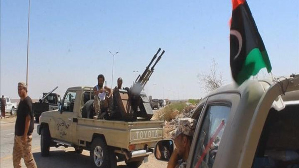 ملثمون يختطفون مسؤولين من وزارة الدفاع الليبية