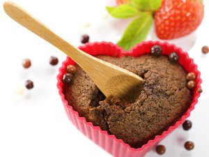 كعكة الشوكولاتة على شكل قلب