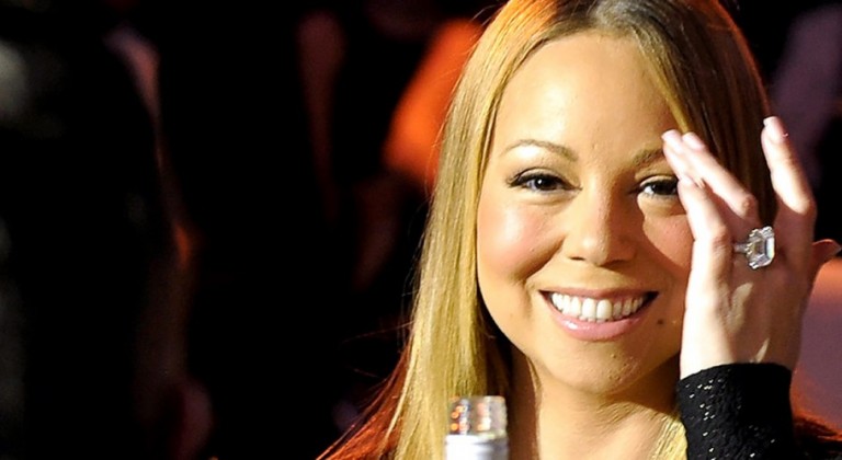 بالصور :خاتم الـ7 ملايين دولار لا يفارق إصبع ماريا كاري