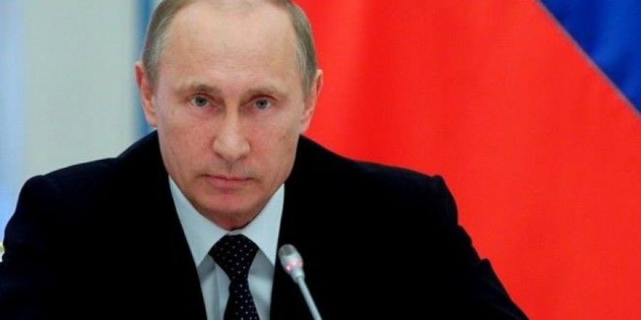 بوتين يقيل 10 جنرالات كبار من مناصبهم