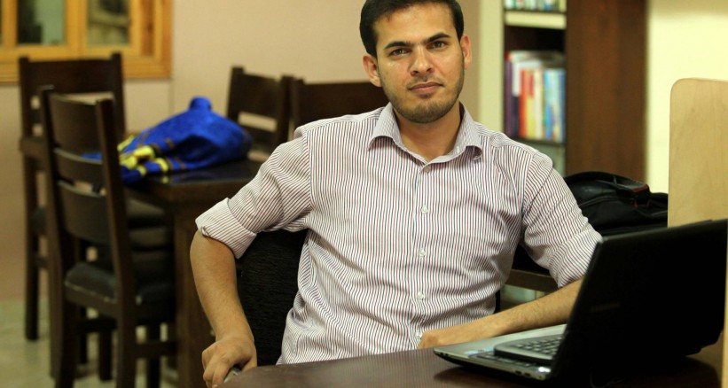 أمن حماس بغزة تفرج عن الصحفي محمد عثمان