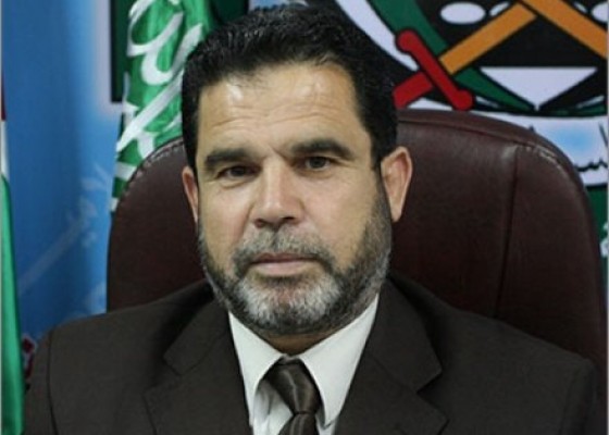 أثناء تسلمها الدوائر الحكومية بغزة