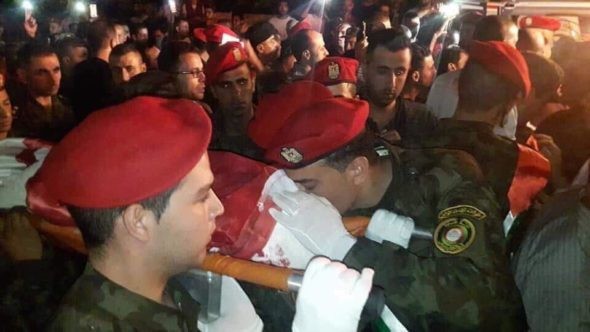 جنازة عسكرية في وداع شهداء الأمن الوطني في جنين