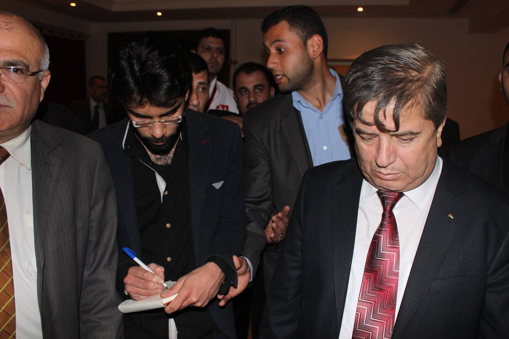 نتائج زيارة وفد الحكومة ستظهر خلال الأسابيع القادمة "أبرزها الكهرباء"