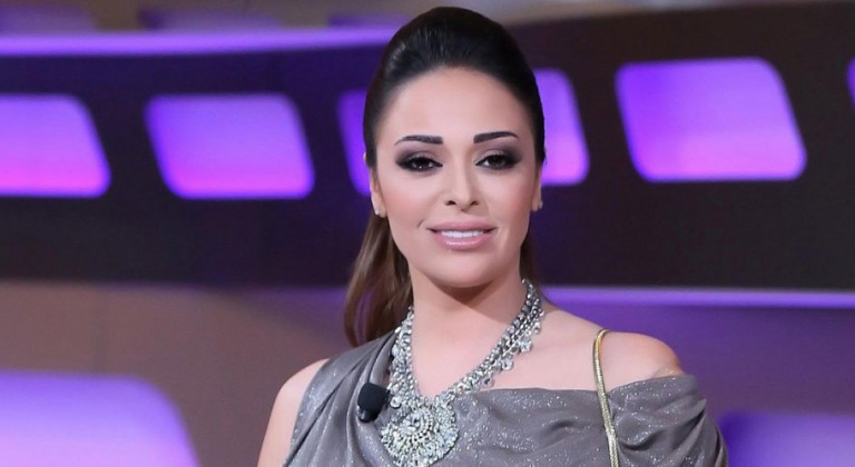 بالصور : بعيدًا عن ضجة الإعلام.. داليا البحيري تحتفل بزفافها الثالث