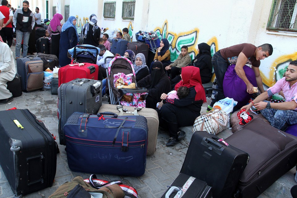 "أوتشا": أكثر من 30 ألف شخص في قطاع غزة ينتظرون السفر عبر معبر رفح