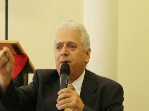هل هو درس يلقنه أبو مازن للجبهة الديمقراطية..؟! وما الذي يريده أبو مازن من دائرة المغتربين بإدارة الرفيق تيسير خالد ..؟!