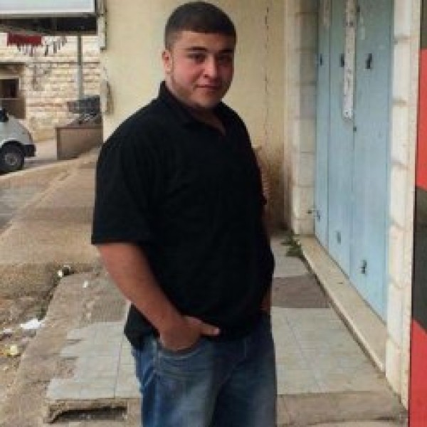 مصلحة السجون تطالب بنقل الجريح "أحمد حامد" إلى المحكمة رغم وضعه الصحي