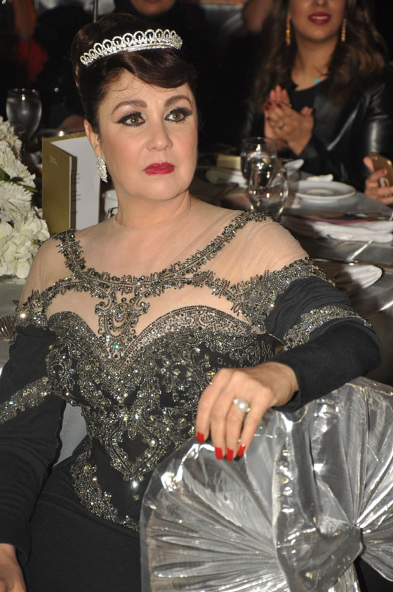 شيرين… هل تبدو أصغر؟