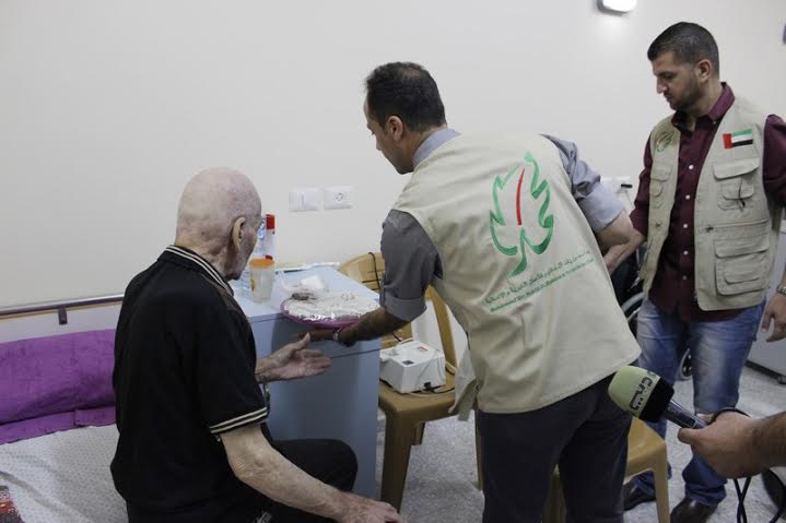 فارس العرب تنقذ إفطاراً مركزياً لكبار السن بتمويل من محمد بن راشد