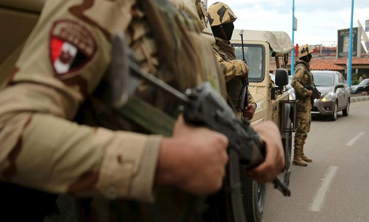 مصادر: مقتل 3 مجندين في انفجار عبوة ناسفة بشمال سيناء المصرية