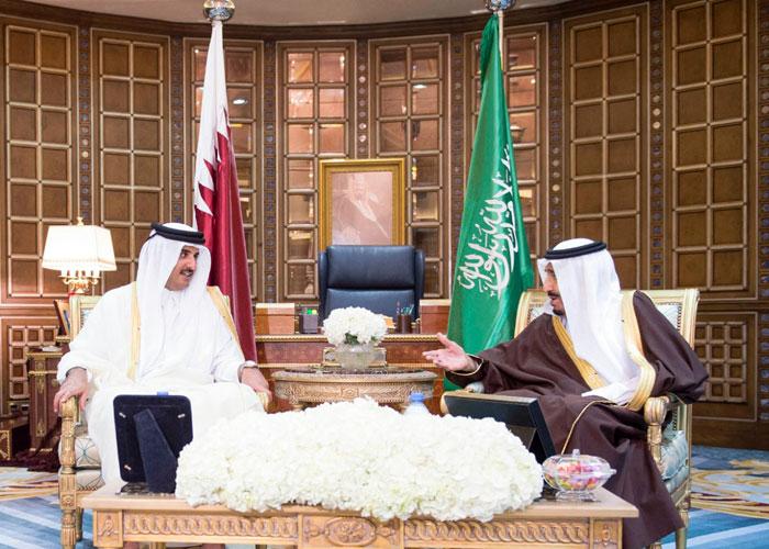 لقاء مصارحة بين العاهل السعودي وأمير قطر حول المصالحة الخليجية ومصر
