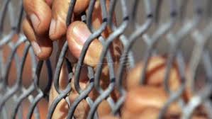 الاحتلال يمدد الاعتقال الإداري لـ 54 أسيراً