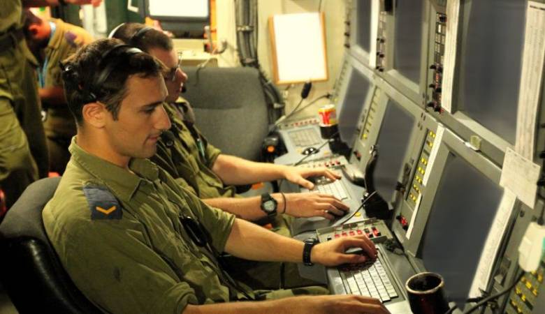 مجهولون يقتحمون منزل رئيس "السايبر" الإسرائيلي ويسرقون حقيبة هامة