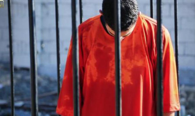 المخترق المصري لموقع "داعش" يكشف تفاصيل عمليات الحرق والاعدامات للتنظيم