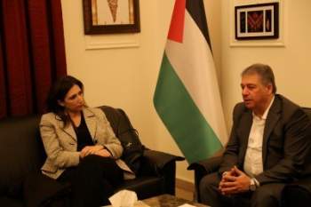 دبور يبحث مع رئيسة الجهاز المركزي للإحصاء أوضاع اللاجئين