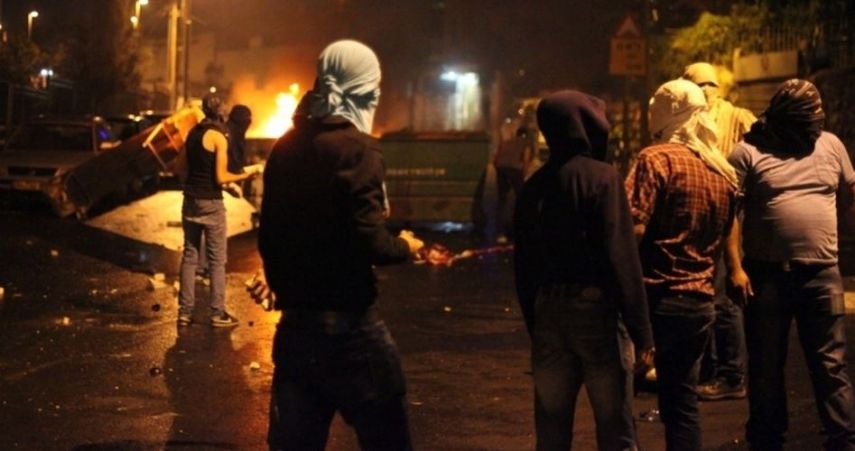 اندلاع مواجهات في قلقيلية وحواجز على مداخل بلدة عزون