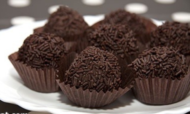 كرات البسكويت بالكراميل