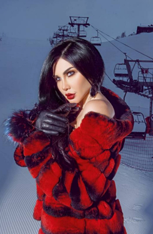 بالصور: "جيني إسبر" أنا جذابة بلباقة ونبيلة عبيد مثال التجميل الزائد