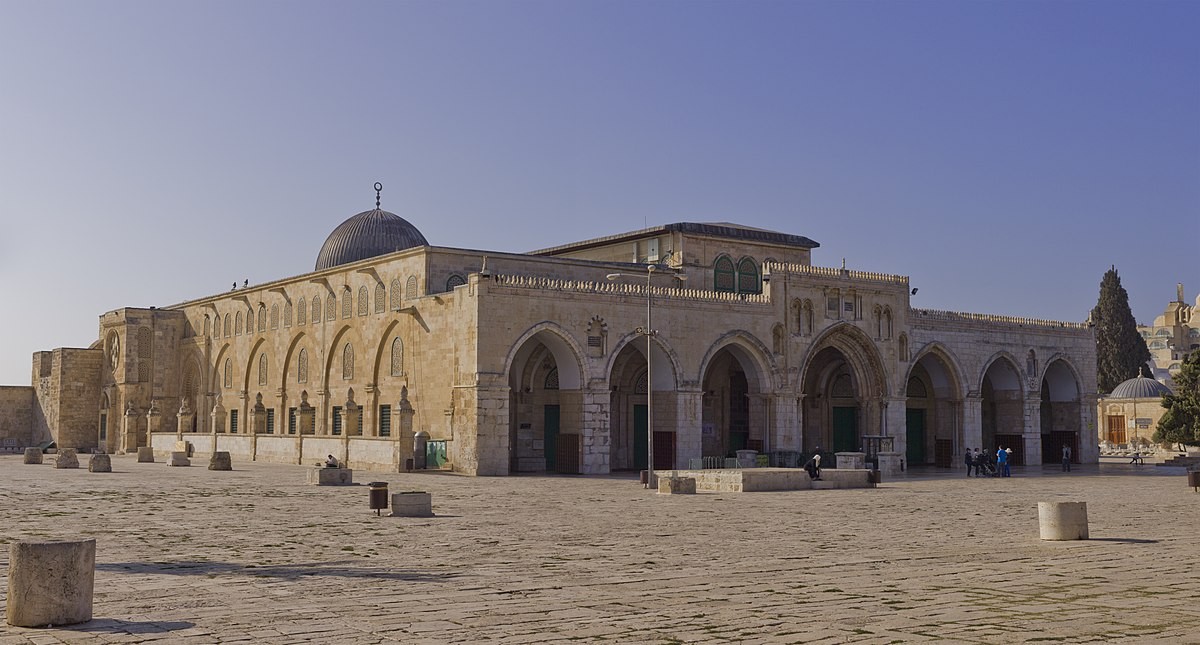 اعتقالين بالقدس وانتهاك جديد يرتكبه الاحتلال بحق الأقصى