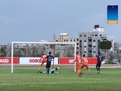بالفيديو : . خطأ حارس الهلال يقود اتحاد خانيونس للفوز على الهلال