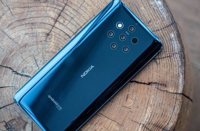شاهد: "نوكيا" تكشف عن أول "هاتف" في العالم بـ5 كاميرات