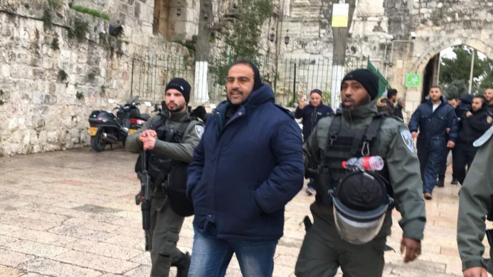 إدانات فلسطينية وعربية لاعتقال الاحتلال مسؤولين بالأقصى
