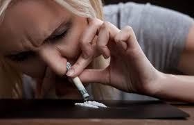 طرائف البشر: اتصلت بالشرطة لتبلغ عن "كوكايين مغشوش"