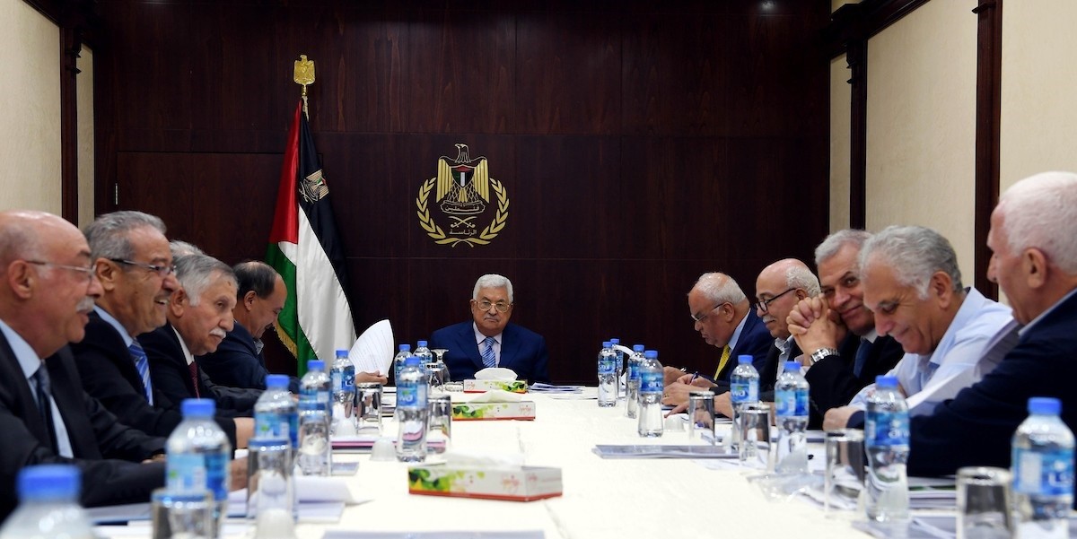 والالتفاف خلف الرئيس