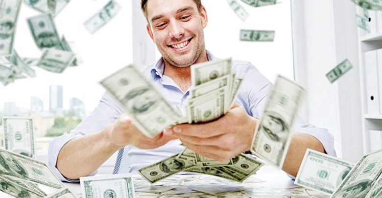 تعرف على المؤهلات شاب "مليونير"  يعلن عن "أروع وظيفة بالعالم"