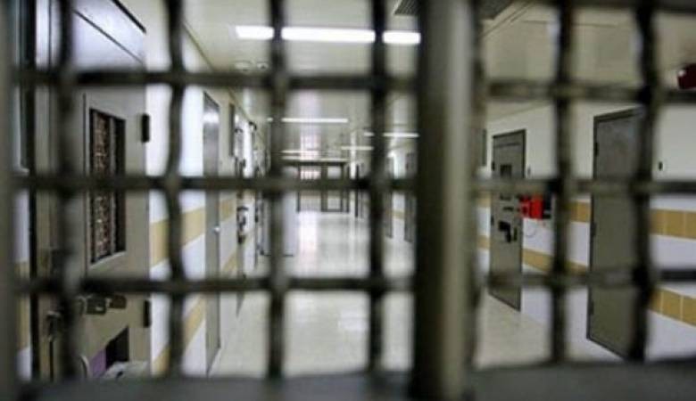 الاحتلال يمدد توقيف 3 طلاب جامعيين من جنين