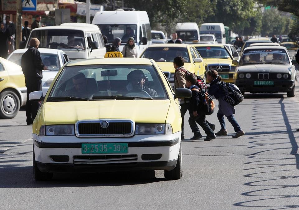 بالتفاصيل: المواصلات بغزّة تتخذ سلسلة قرارات لتخفيف معاناة المواطنين