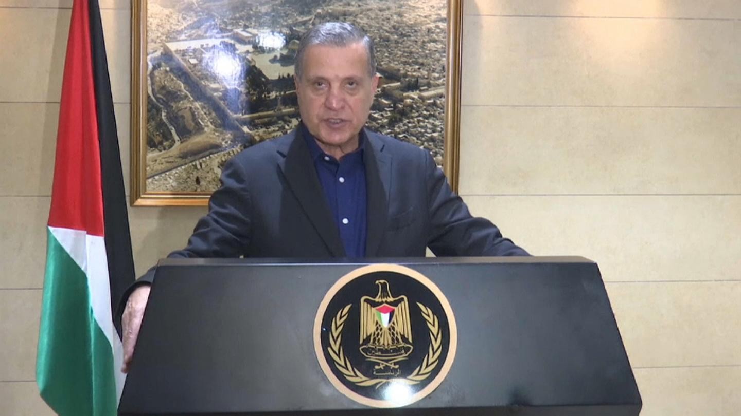 أبو ردينة: الشعب الفلسطيني يواجه اعتداءات "إسرائيل" وحماس