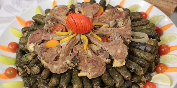 بالفيديو: طريقة عمل "ورق عنب" بالريش