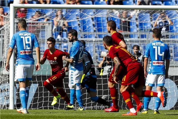 بالصور: نابولي يقسو على روما برباعية في الكالتشيو