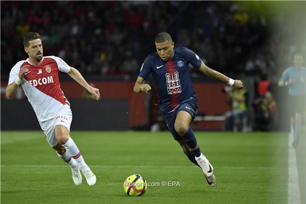 بالصور: باريس سان جيرمان يمزق شباك موناكو في احتفالية اللقب